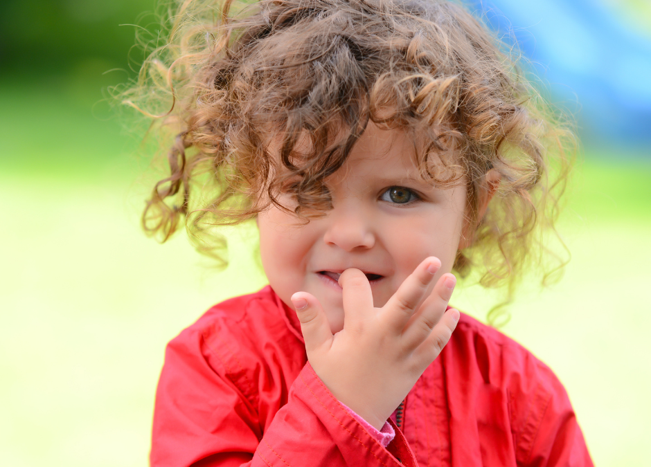 Onicofagia: come aiutare i bambini a smettere?